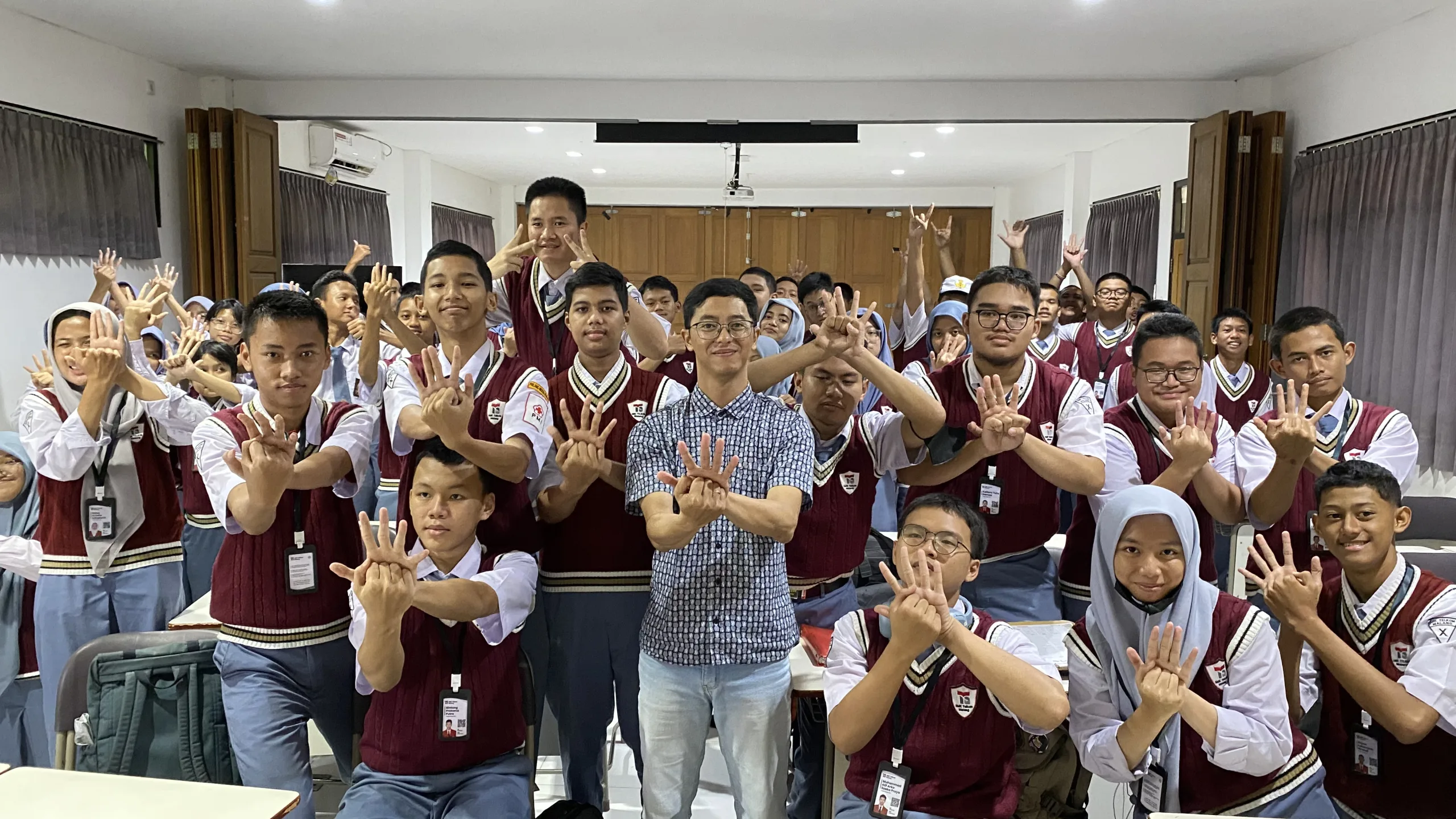 koperasi game lets play game studio bersama SMK Telkom Malang